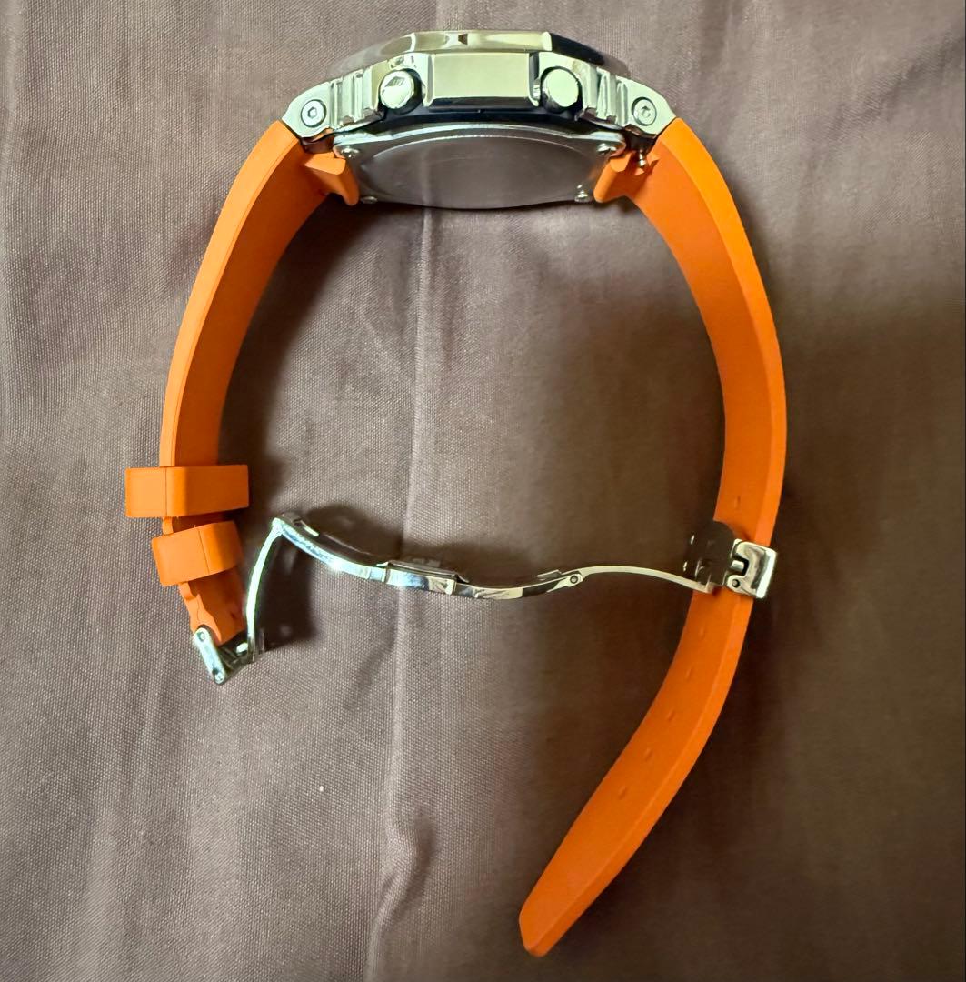 sige CASIO G-SHOCK GM-2100-1AJF