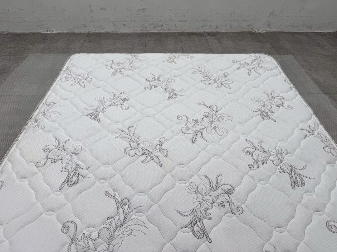 T4681☆美品☆シモンズ☆SIMMONS☆ゴールデンバリュー☆ダブルマットレス