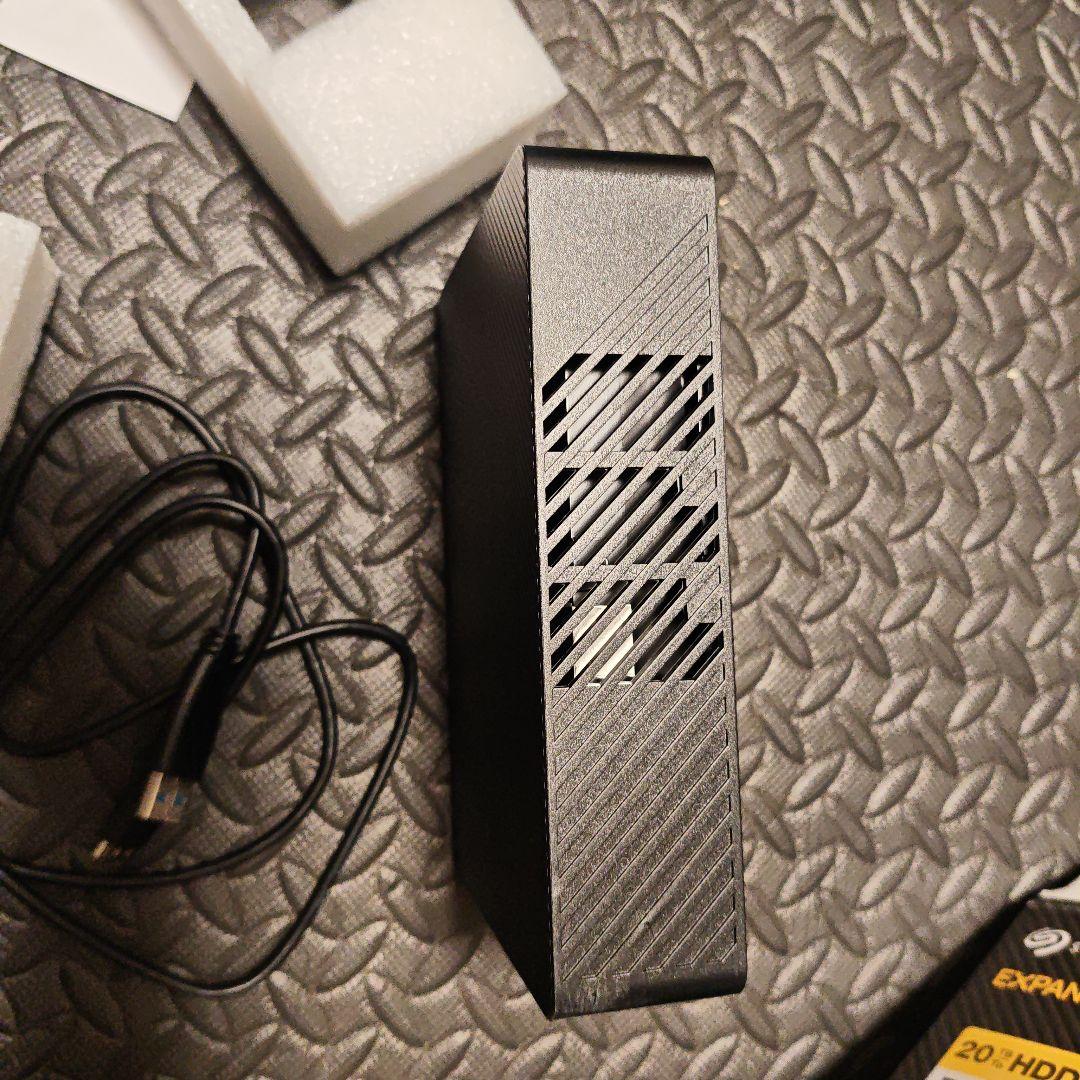 SEAGATE EXPANSION 外付けハードディスク　20TB