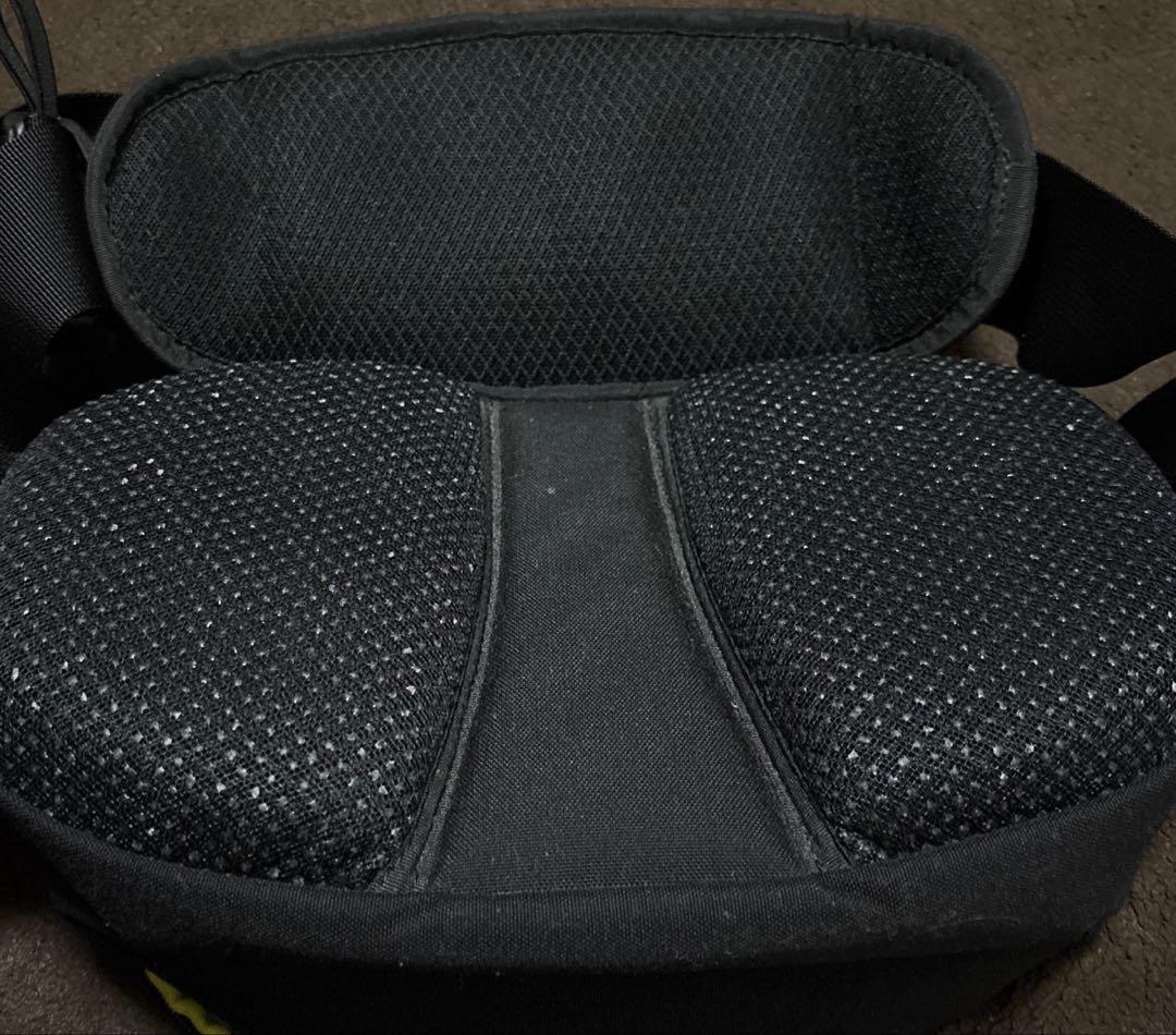 Hugoo（ハグー） ヒップシート ブラック×イエロー