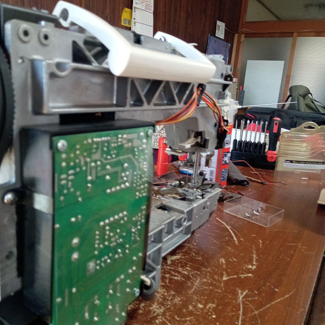 シンガーミシン本体　モナミＳCー300　分解整備済み　フット、ワイドテーブル付き