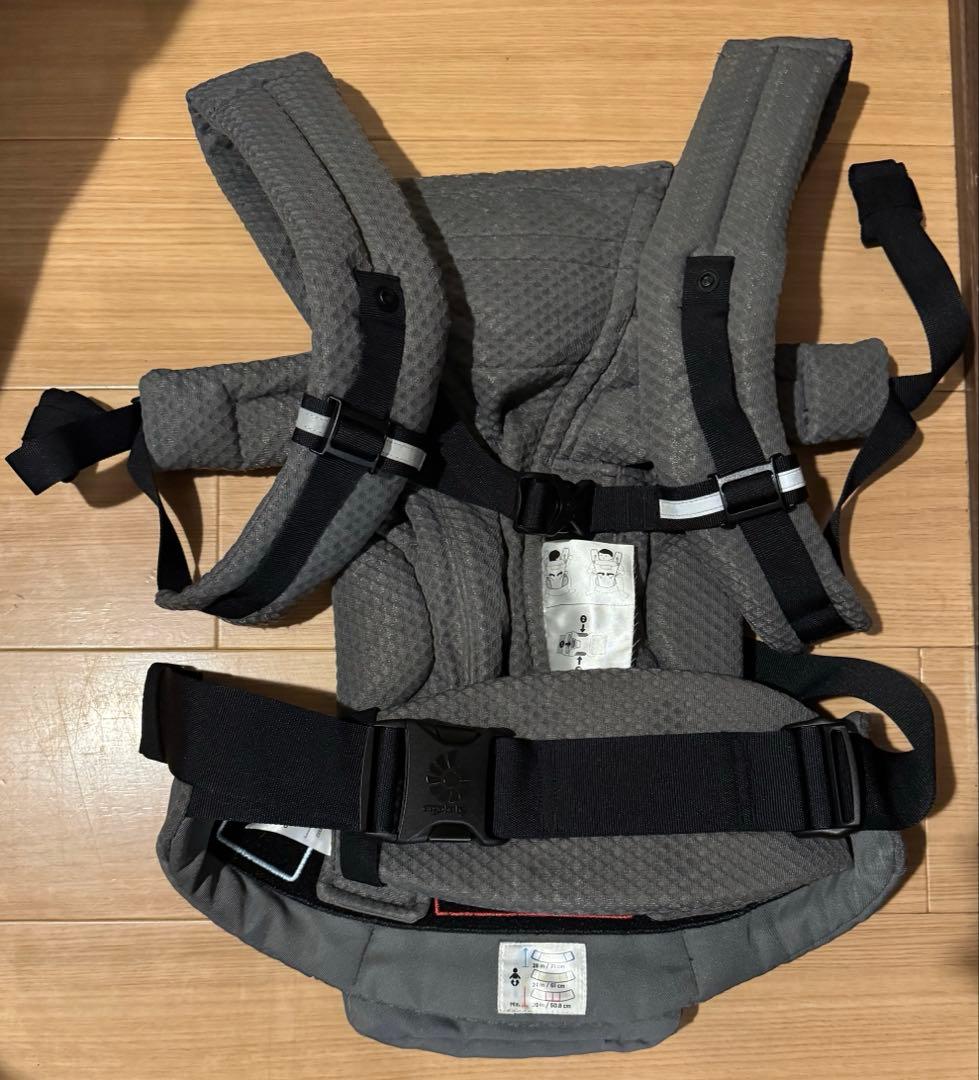 エルゴオムニブリーズ 抱っこ紐 グラファイトグレー翌日発送可能
