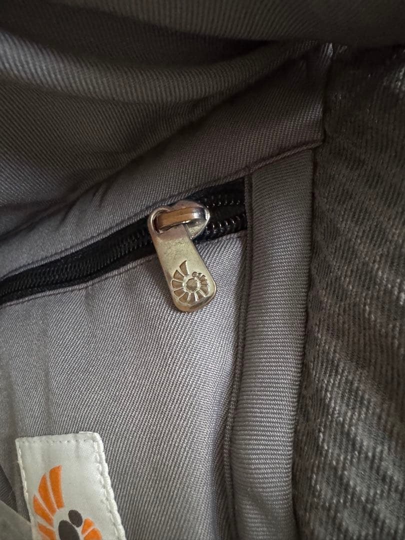 エルゴオムニブリーズ 抱っこ紐 グラファイトグレー翌日発送可能