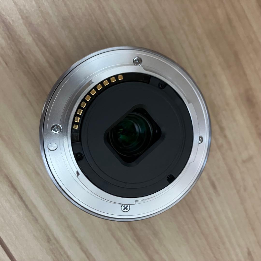 SONY E16mm F2.8 SEL16F28 シルバー キレイ　動作写りOK