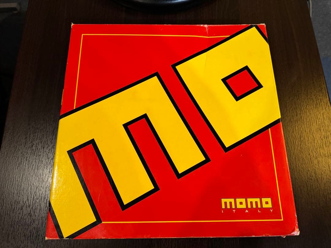 MOMO ステアリング ミレニアムEVO