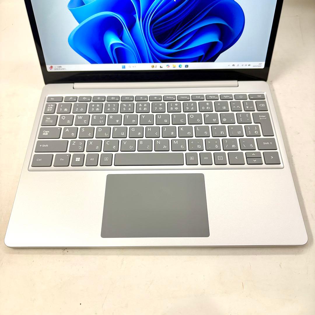 1台限定の極上品！バッテリー良好！Surface Laptop Go2 オフィス
