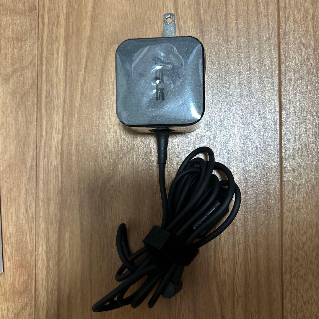 【美品】ASUS ZenBeam E1 ポケットプロジェクター