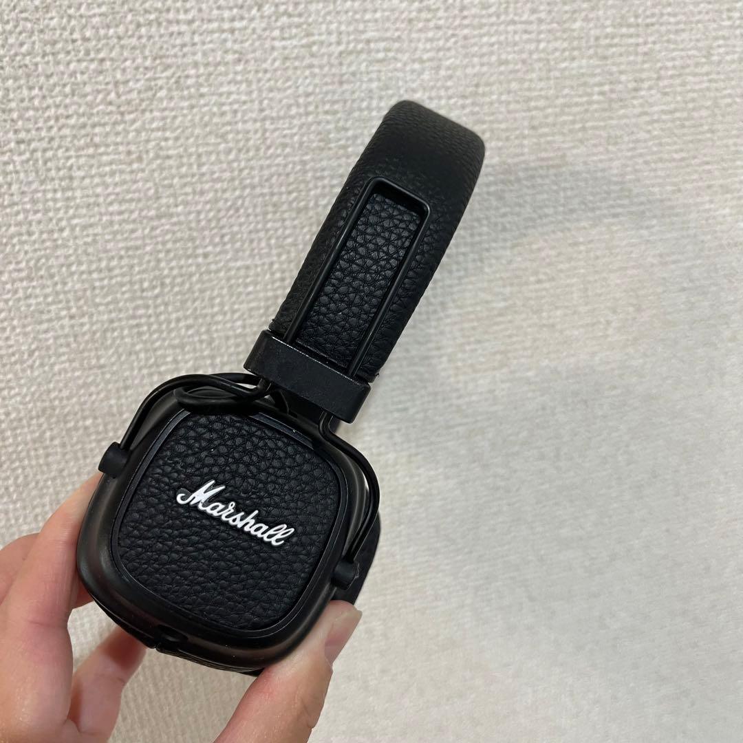 ヘッドホン