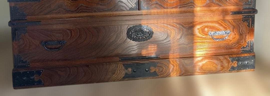 岩谷堂箪笥 ♦️上下2段の下段♦️別出品の上段と一緒の購入をお願いいたします