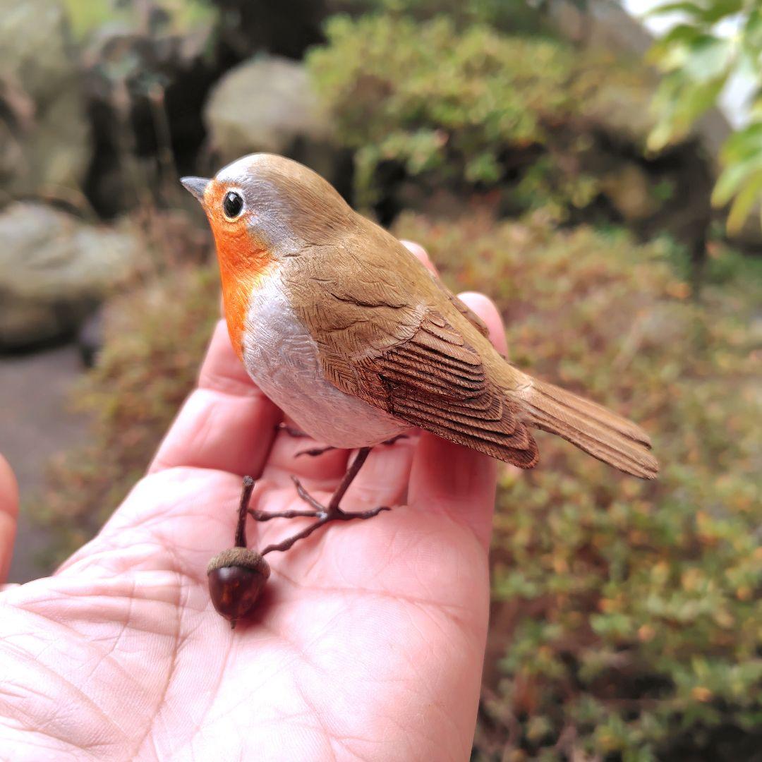 小さなバードカービング ヨーロッパコマドリ (ロビン) 野鳥 小鳥 木彫り