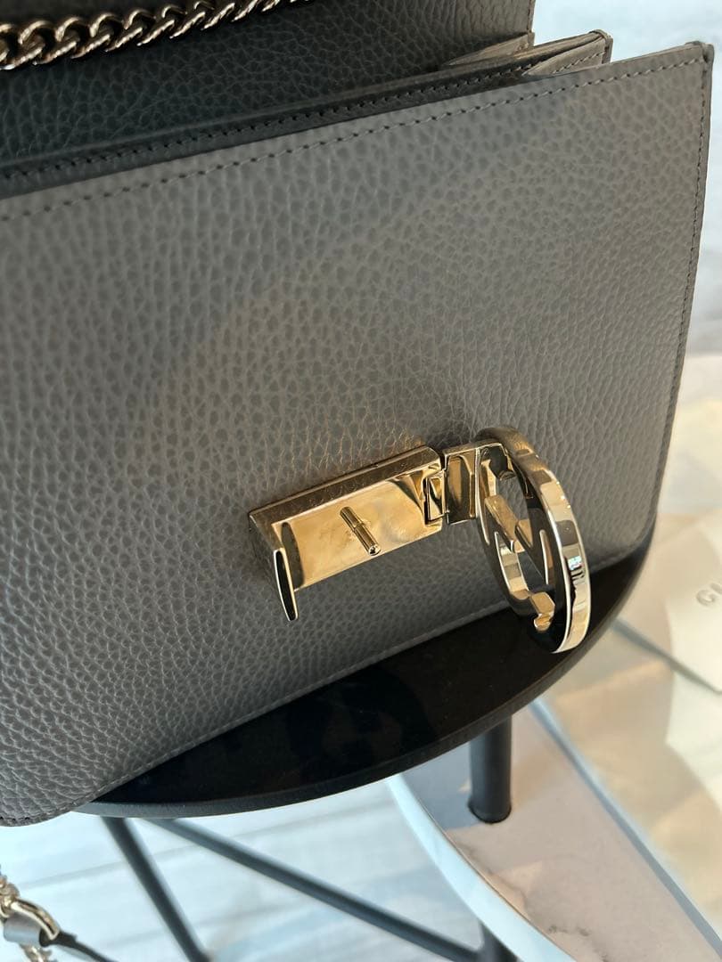 ル*フ様 GUCCI ショルダーバッグ　グレー　インターロッキング　チェーンバッ