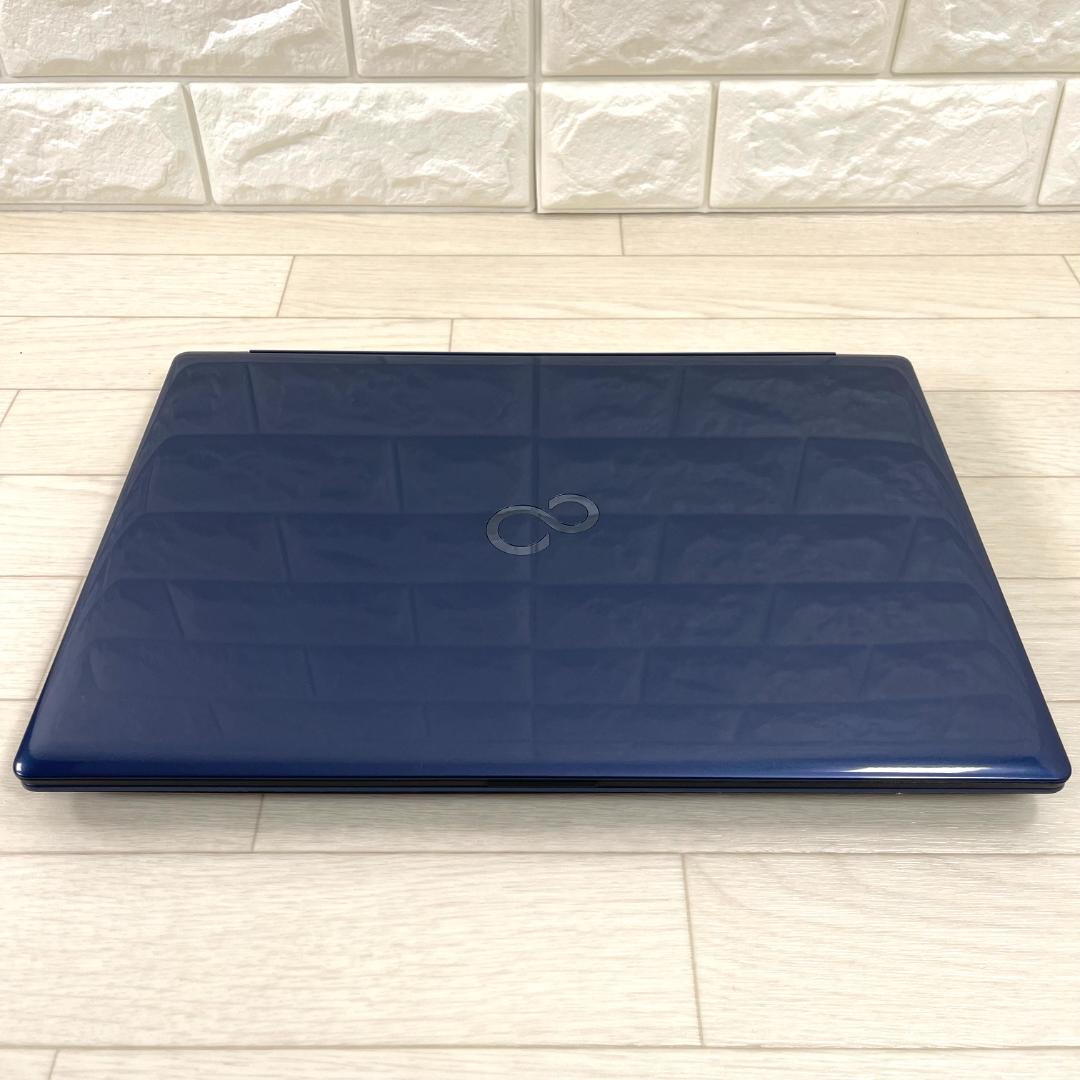 富士通 第9世代 i7 新品SSD512＋HDD メモリ16 ノートパソコン