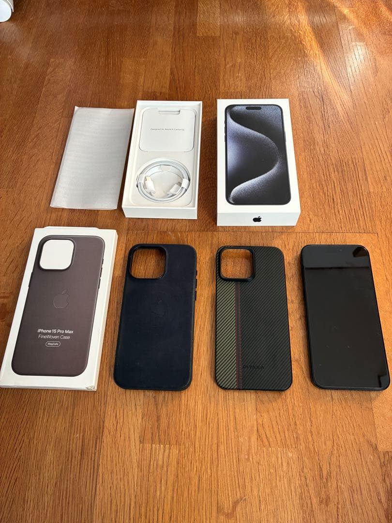 【美品】iPhone 15 Pro Max SIMフリー