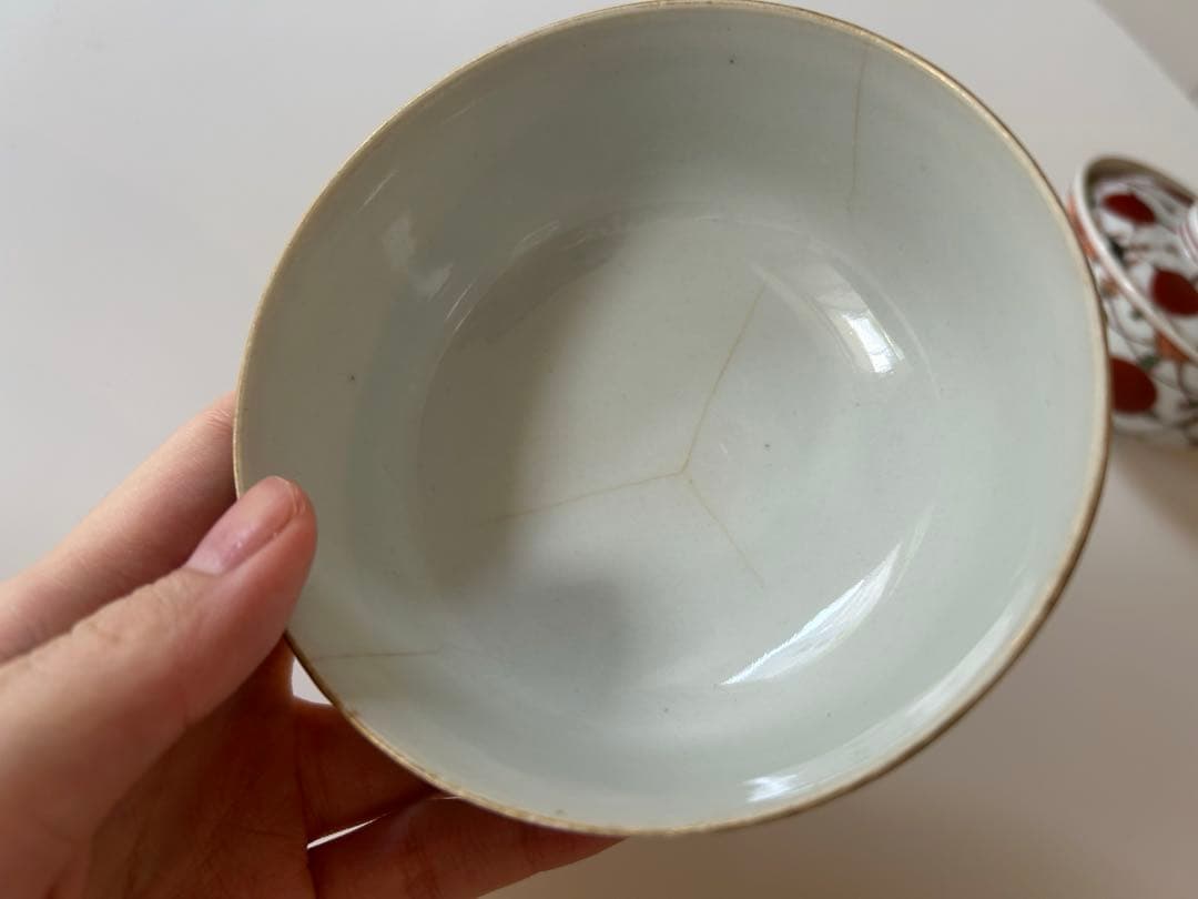 赤玉瓔珞紋　蓋茶碗　2客　少し難あり