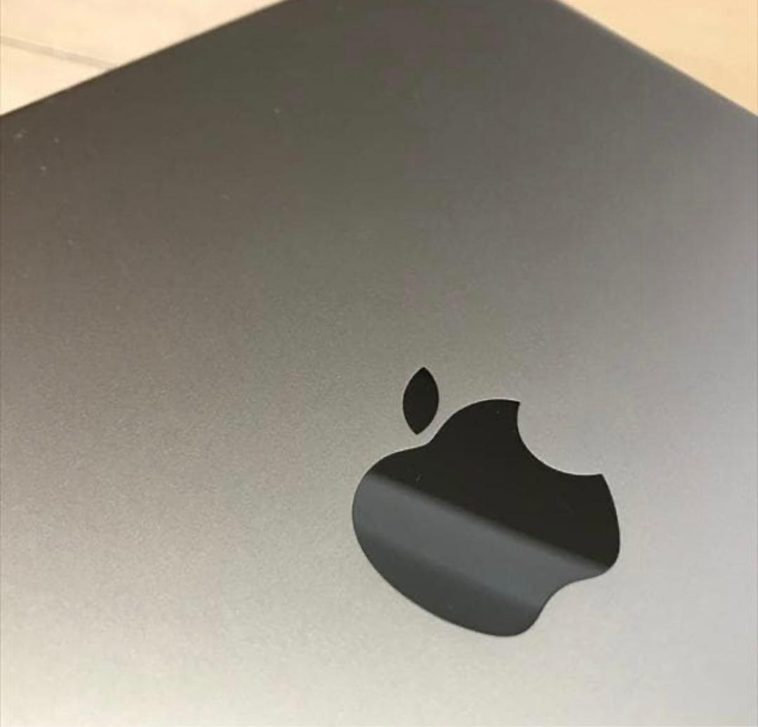 Apple iPad 第6世代　32GB スペースグレイ 9.7インチ