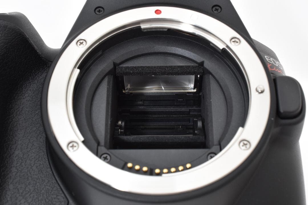 ほぼ新品 Canon EOS Kiss X10 ボディ S数107回 1413