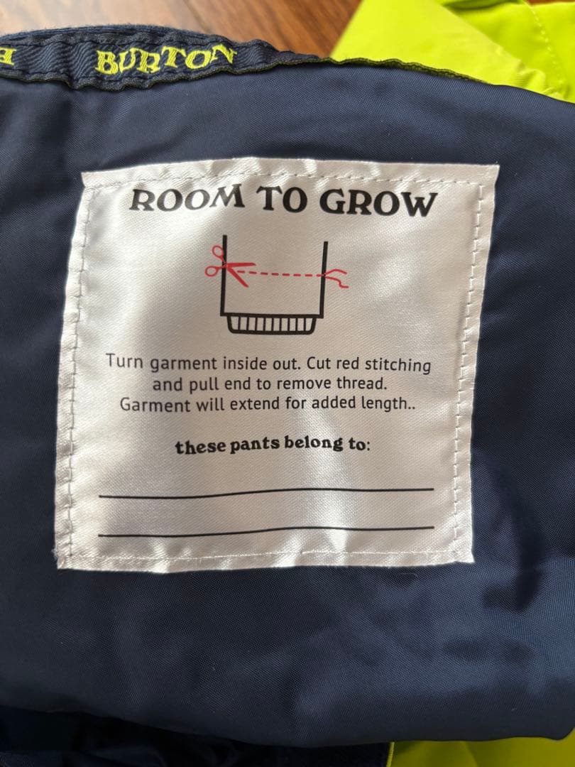 【バートン】キッズLサイズ　スノーボードウェア　上下150cm〜163cm