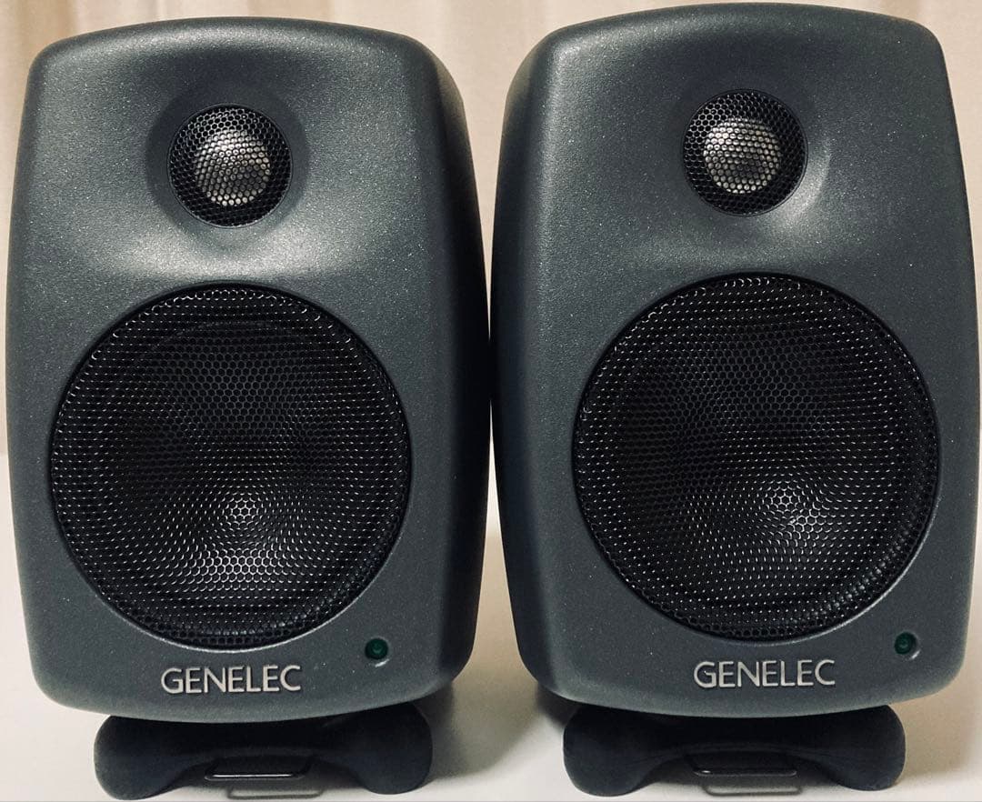 GENELEC 8010A モニタースピーカー　ペア