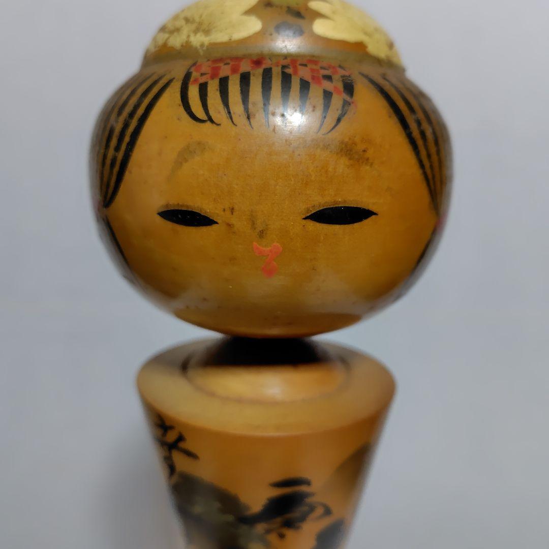 年代物の小芥子です。高さ34cm