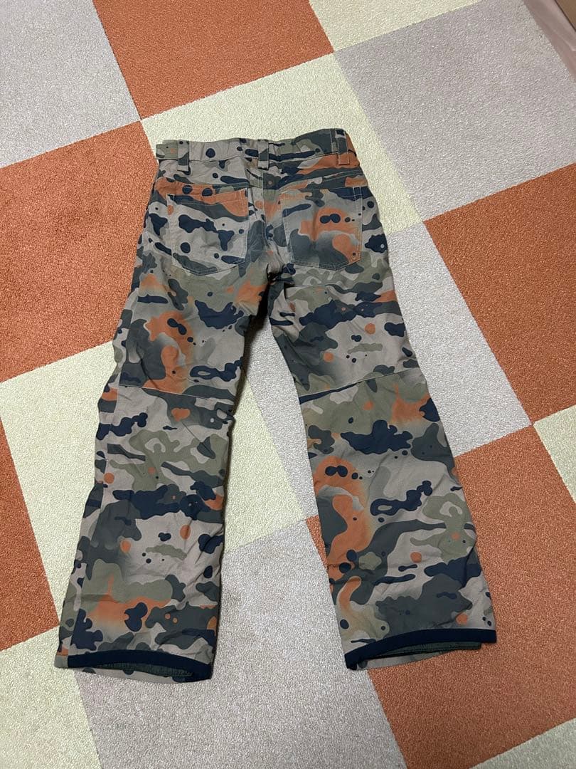 BURTON 迷彩柄 スノーボードウェア Mサイズ