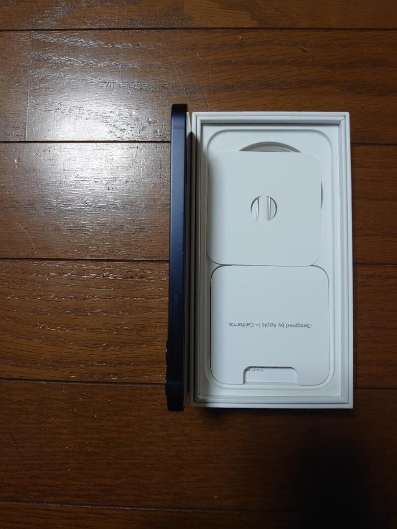 Apple iPhone 12 ブラック 本体　美品