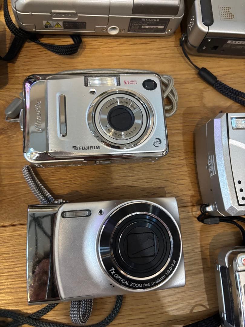 デジタルカメラ　25台　 ジャンク品　まとめ売り