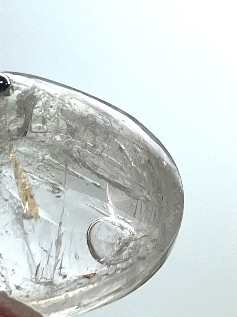 天然石　水入り水晶　ペンダントトップ　指紋入り　大きな気泡⭐️1872