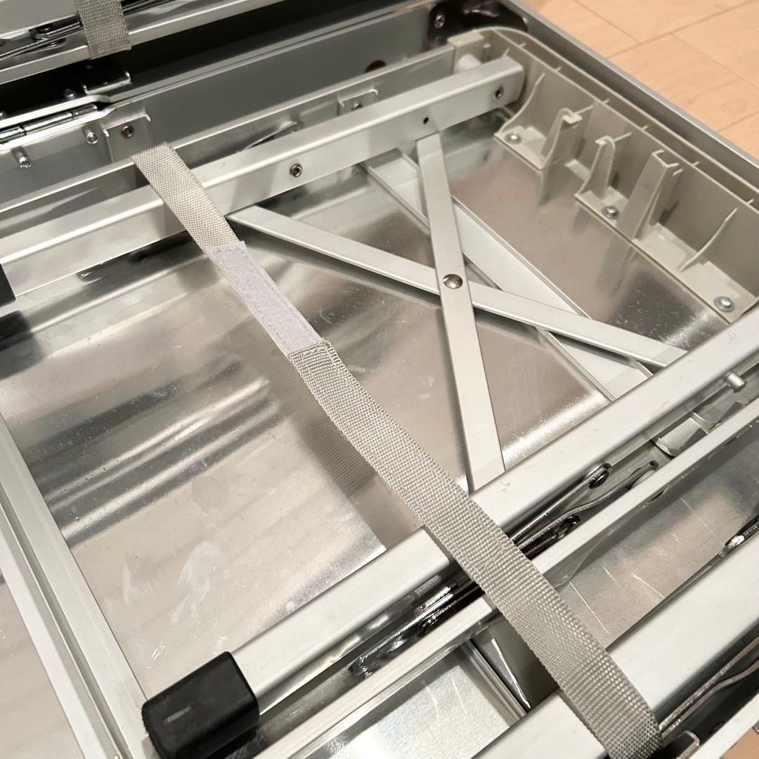 【美品】 Coleman 折り畳みアルミ テーブル＆チェアセット