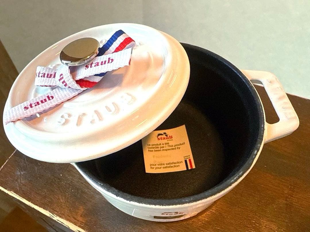 ストウブSTAUB完売ホワイトココットラウンド１０ｃｍ新品未使用 生涯保証＆箱付