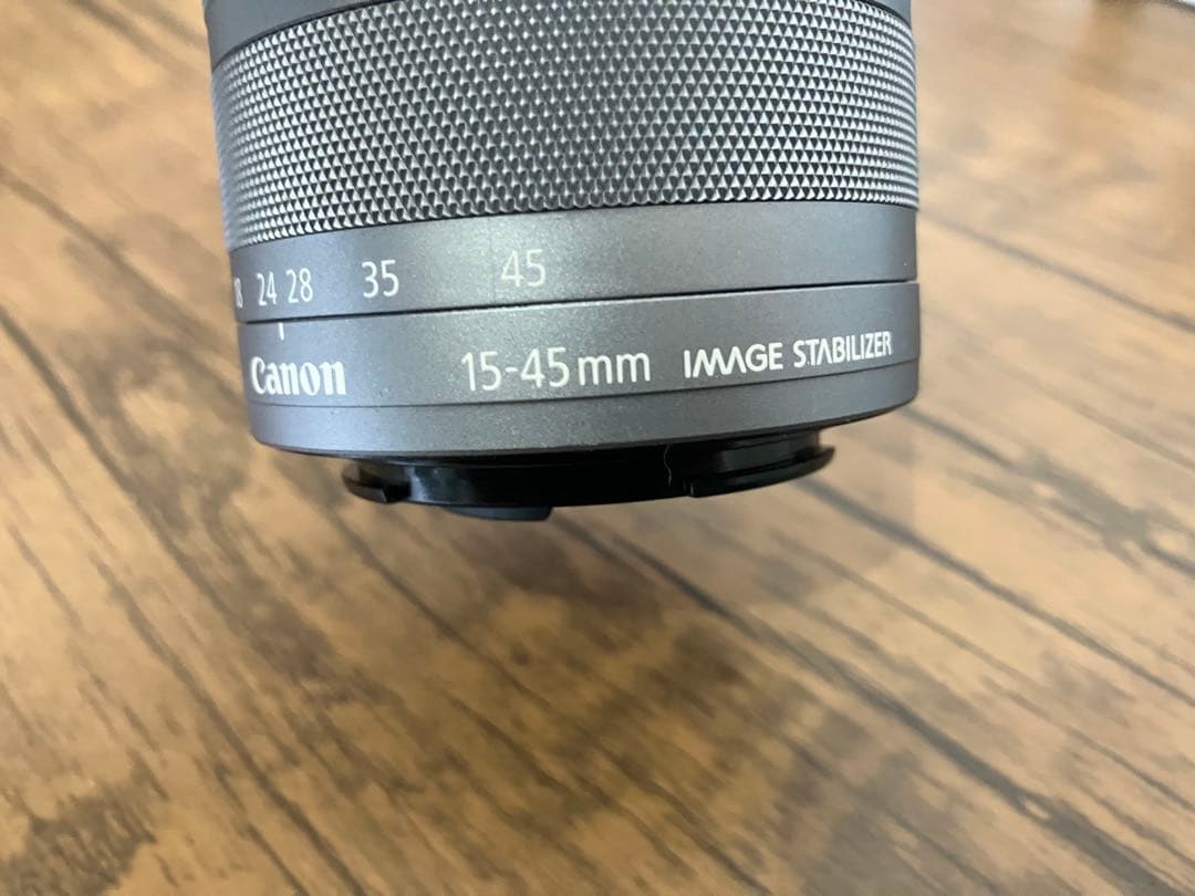【O】Canon kiss M2 レンズ15-45mm レンズキット カメラ