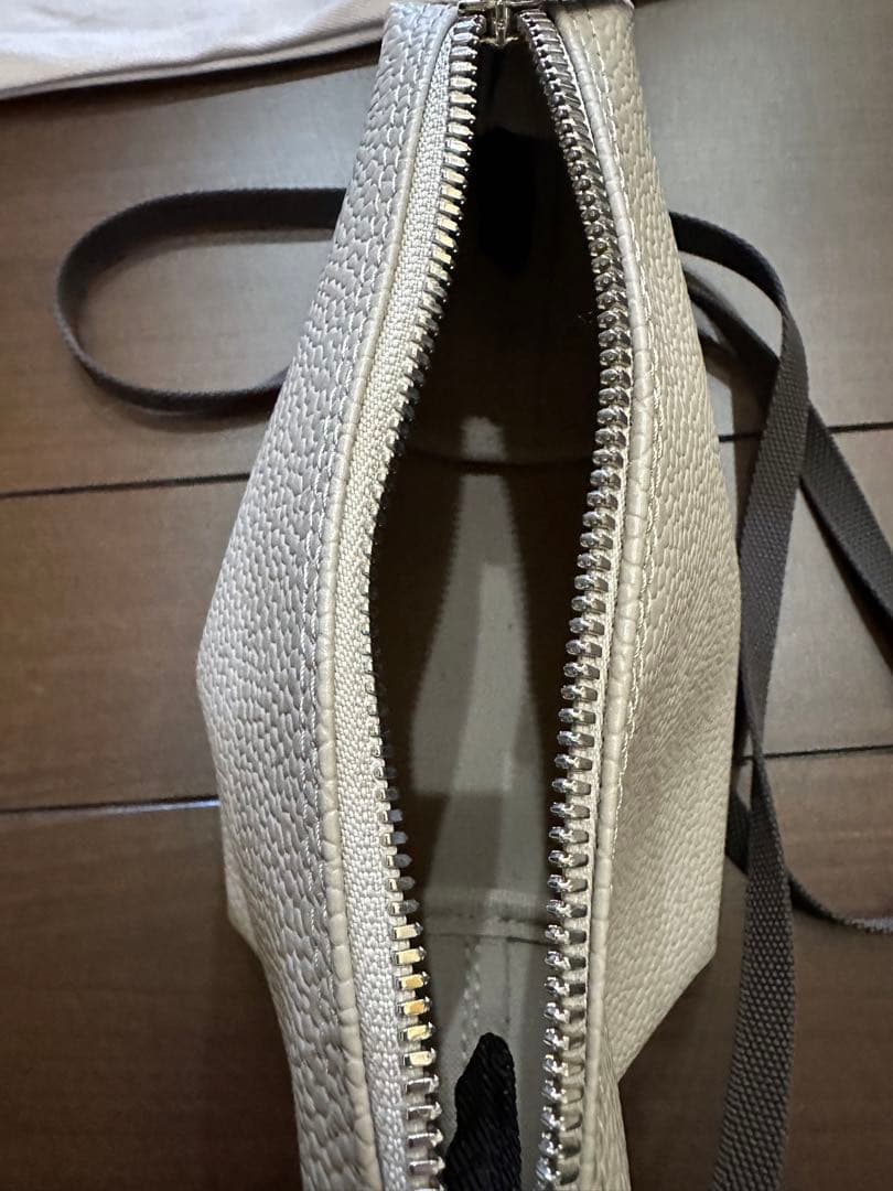 エルベシャプリエ　リュクスラインショルダーマスティック