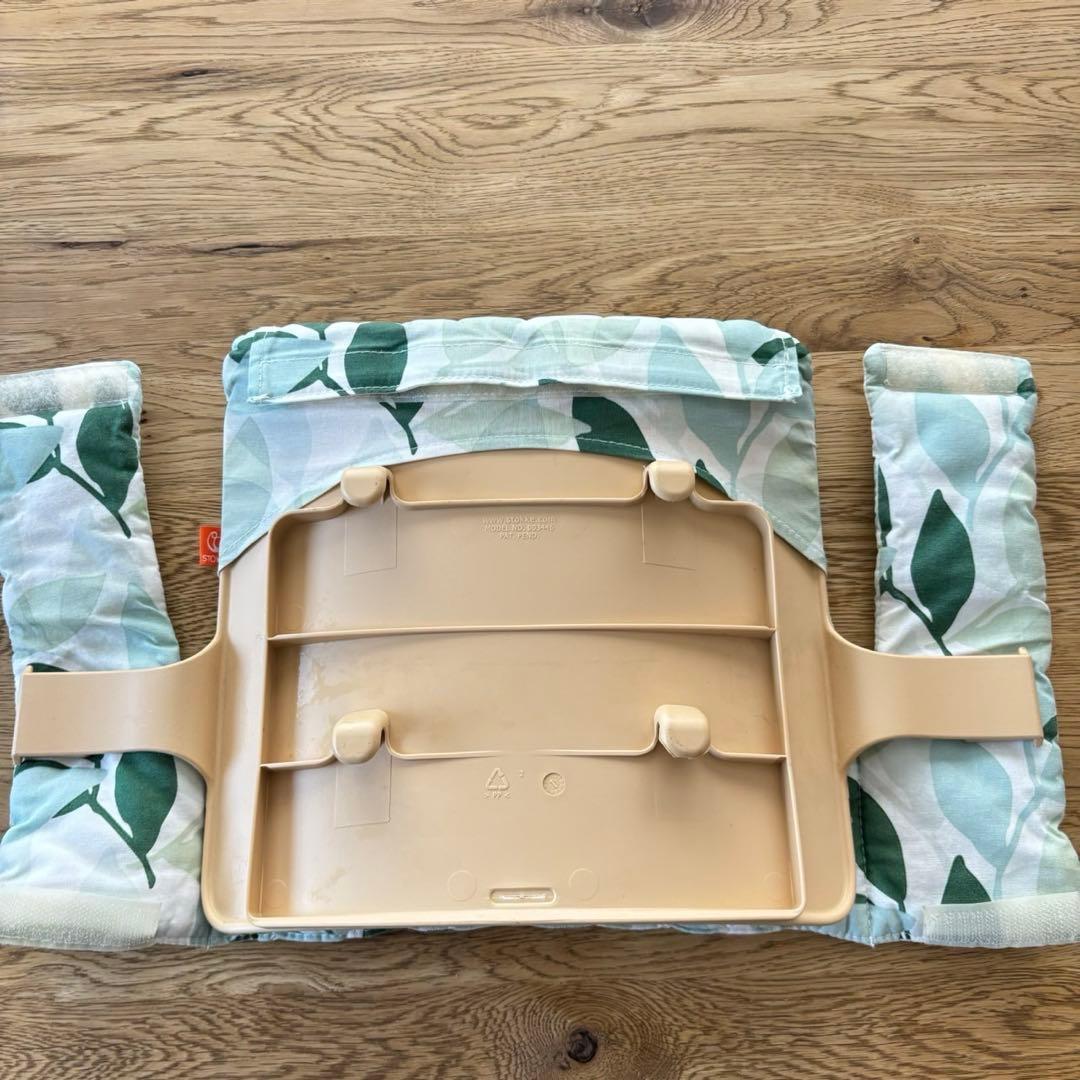 ＊希少＊ストッケ　トリップトラップ　ベビーガード　旧型　+背中クッション付