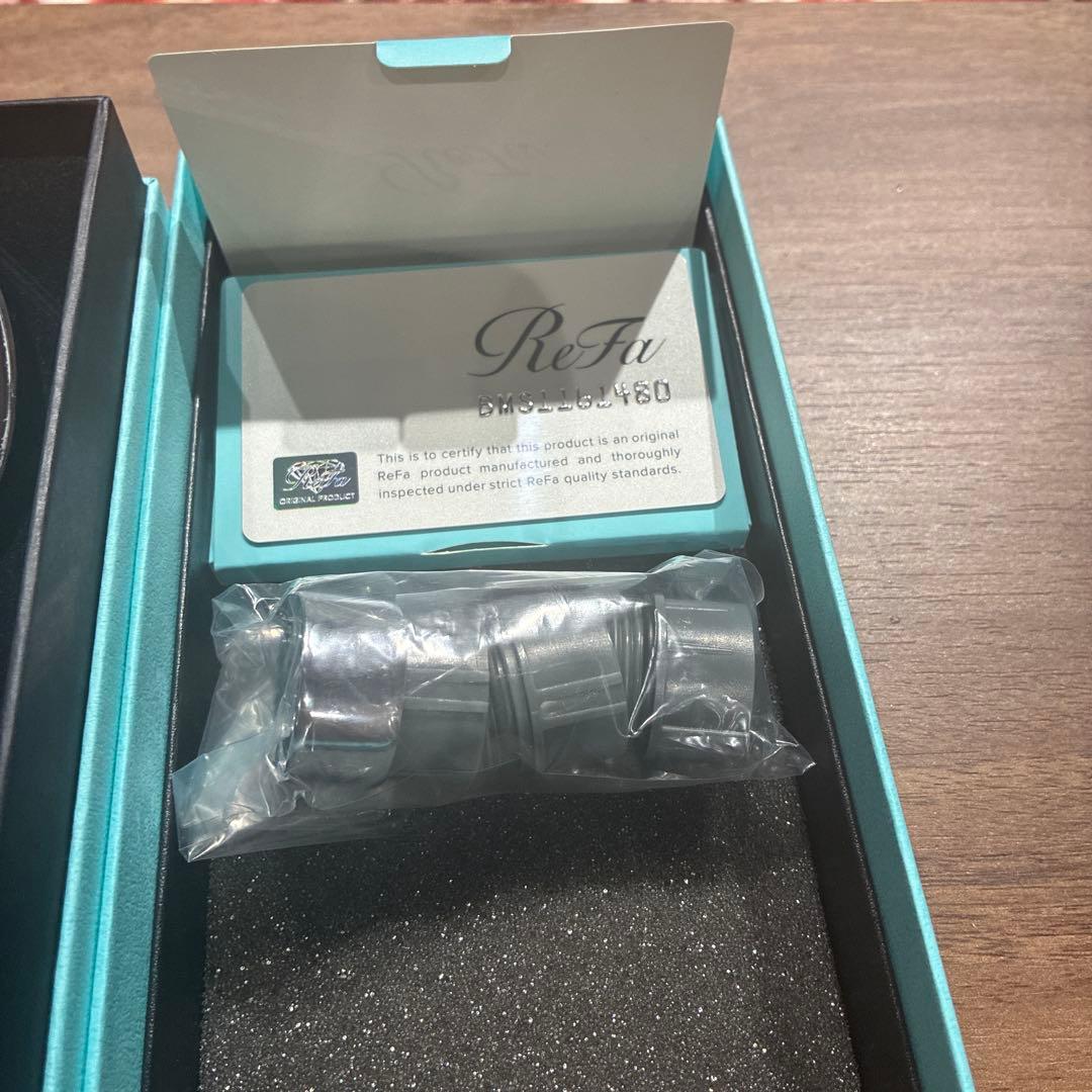 リファ　シャワーヘッド　箱、説明書、ギャランティカードあり