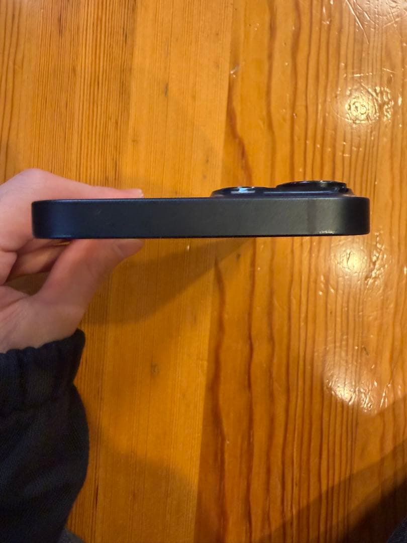 Apple iPhone 14 128GB 本体 ミットナイド ケーブル