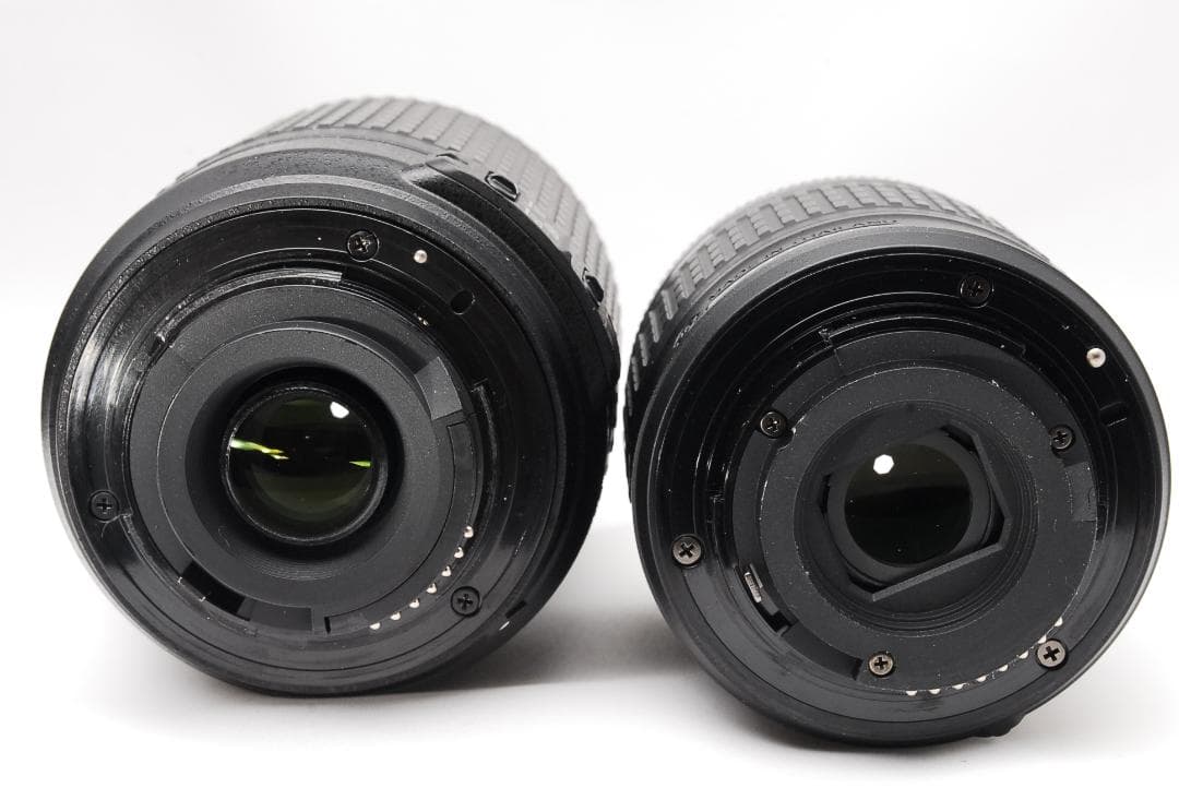 momo ❤美品❤Nikon D5600❤ダブルズームキット❤一眼レフ