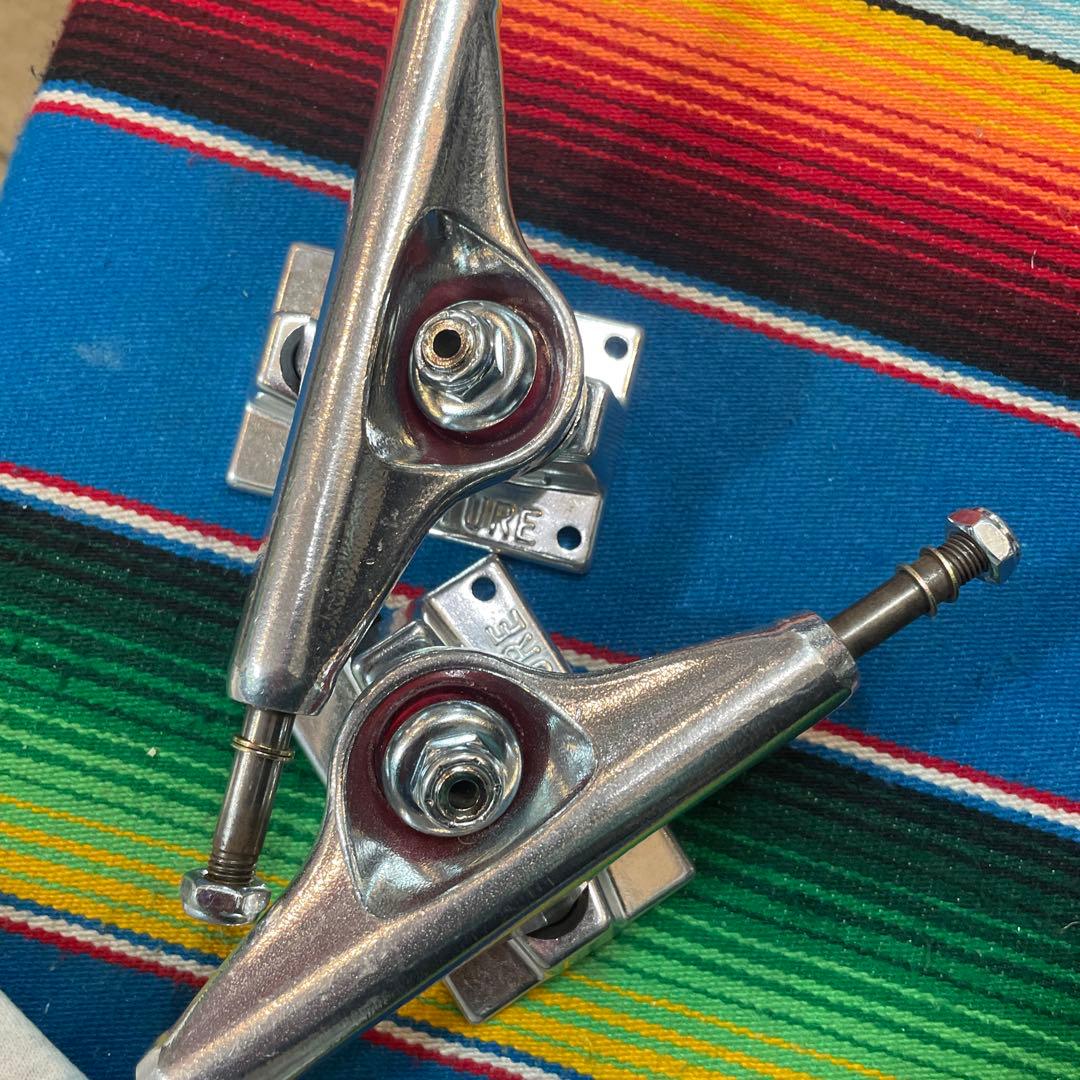 ベンチャーventure スケートボードトラック50L 軽量Vフォロー14500