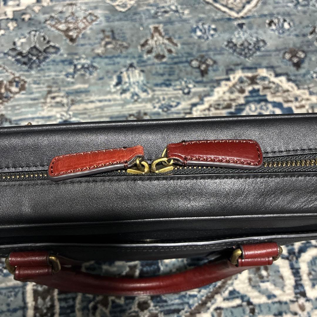 COACH ビジネスバッグ 黒と茶色