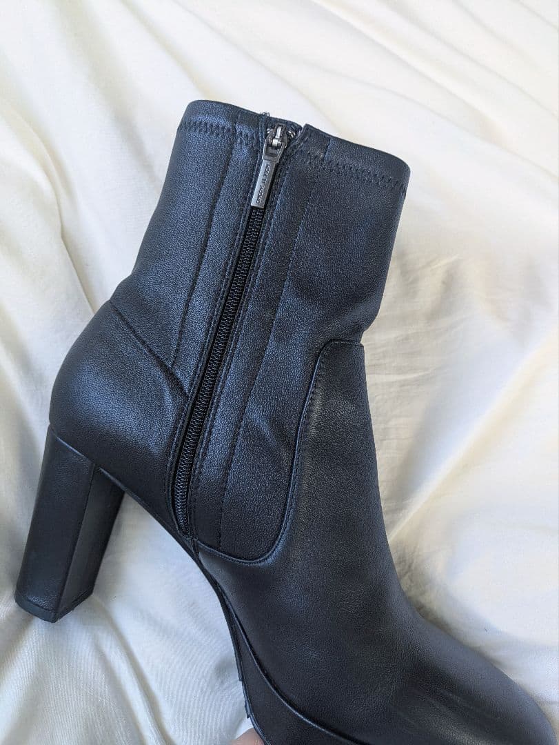 Mode et Jacomo シンプルストレッチショートブーツ（黒）