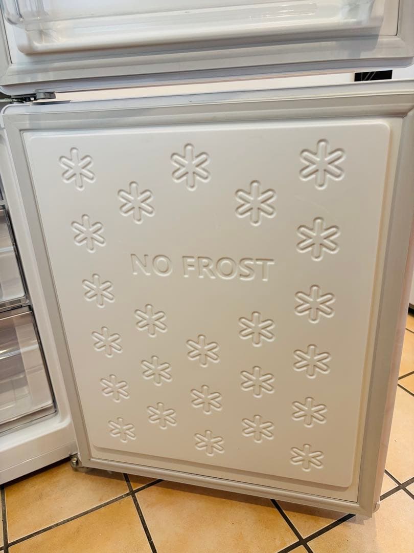 送料込　Haier ハイアール　冷凍冷蔵庫 JR-NF148B 2020年製