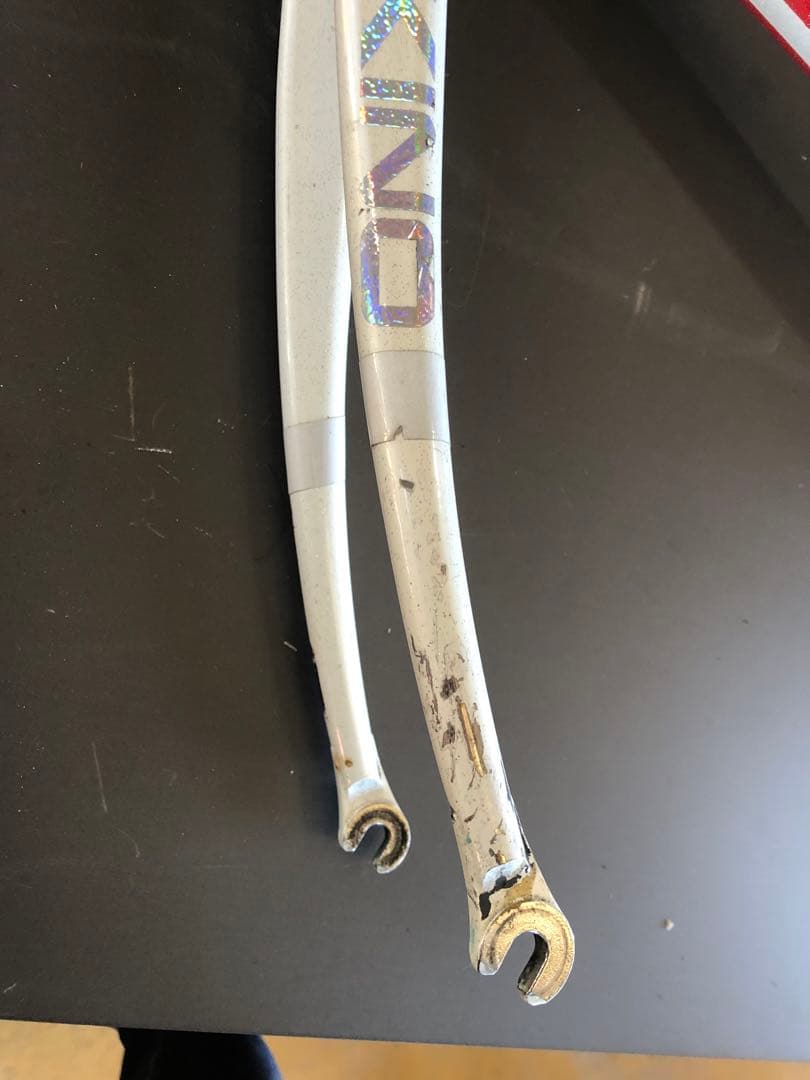 MAKINO マキノ　フレーム　競輪　njs刻印 bb無し　凹みあり？