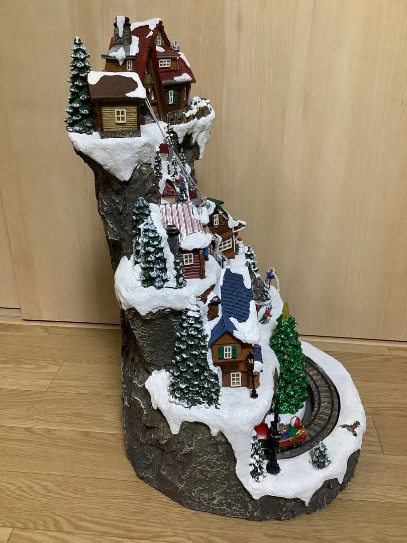 スキーマウンテン センターピース ライト＆ミュージック 回るトレイン コストコ品