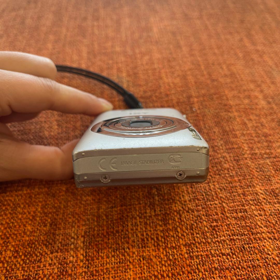 Canon IXY 210F デジタルカメラ シルバー 充電器無/動作未確認