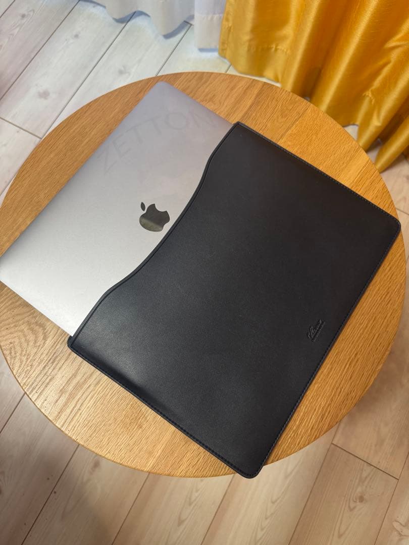 MacBook Pro 13インチ 2020 i5 8GB 512GB SSD