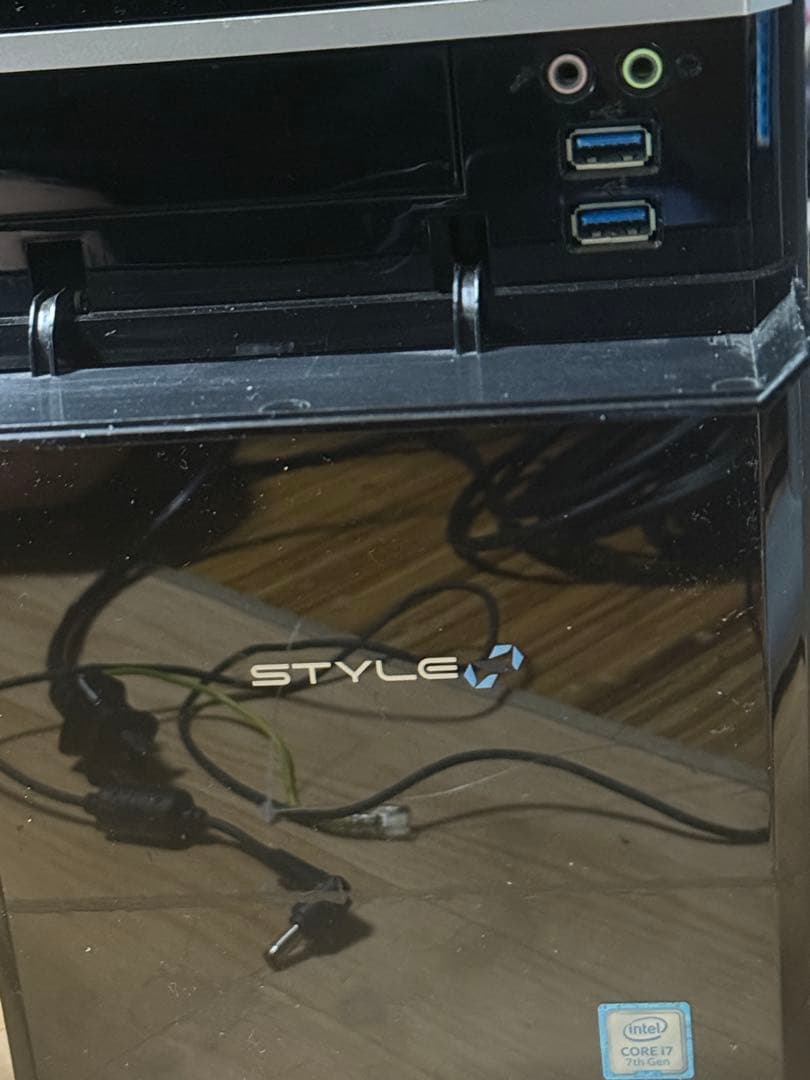 中古 WIN11pro i7 7700 16GB SSD500GB GTX760