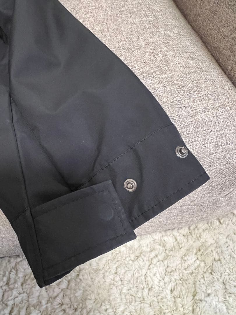 Monclerレインコート フード付き