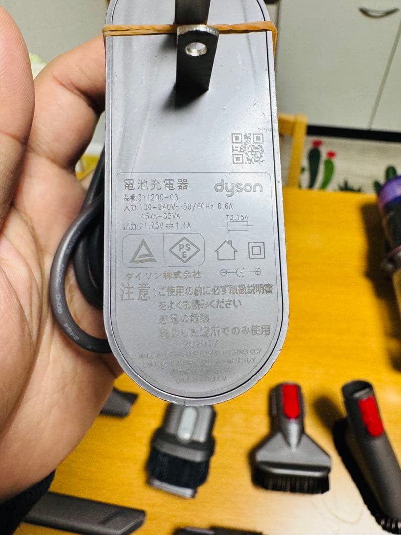 中古品 dyson SV18 動作確認・簡易清掃済み ダイソン [30]