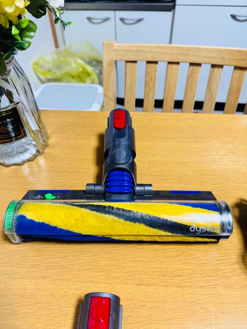 中古品 dyson SV18 動作確認・簡易清掃済み ダイソン [30]