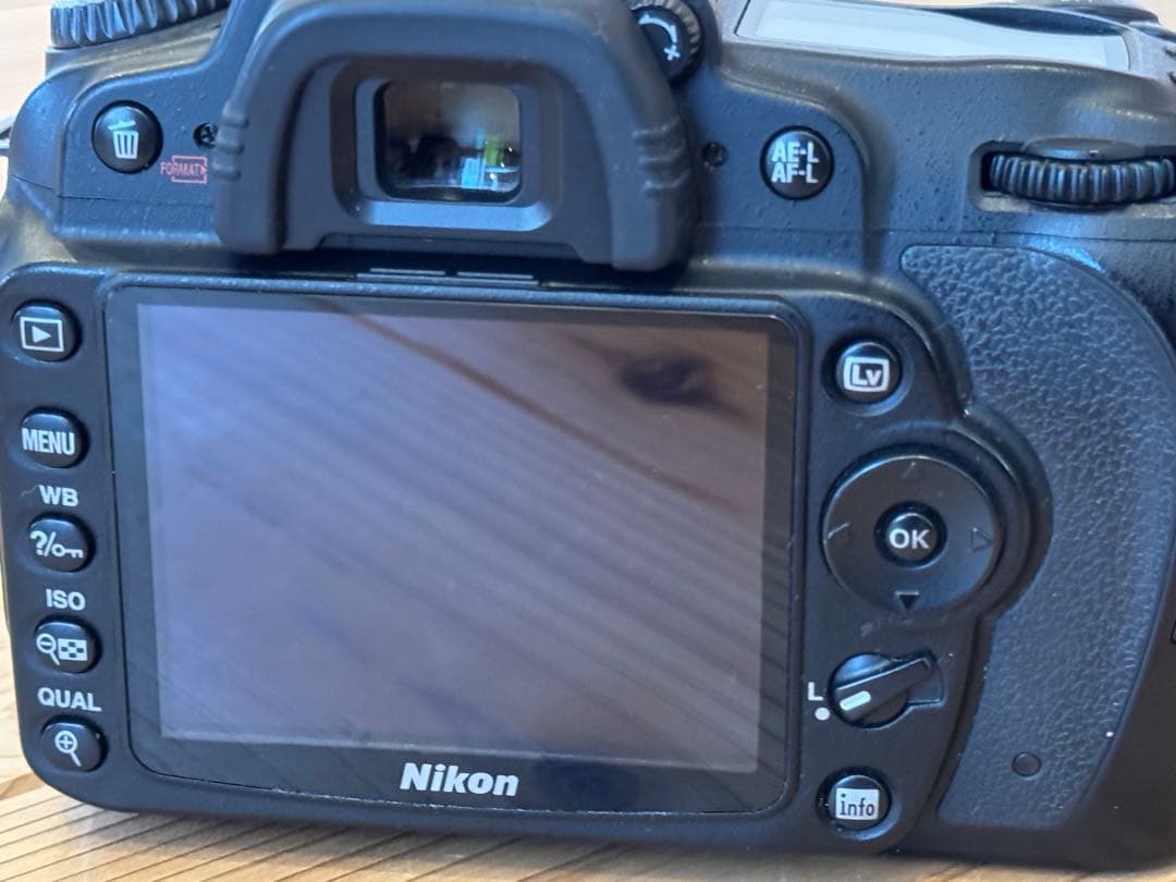 Nikon D90 デジタル一眼レフカメラ