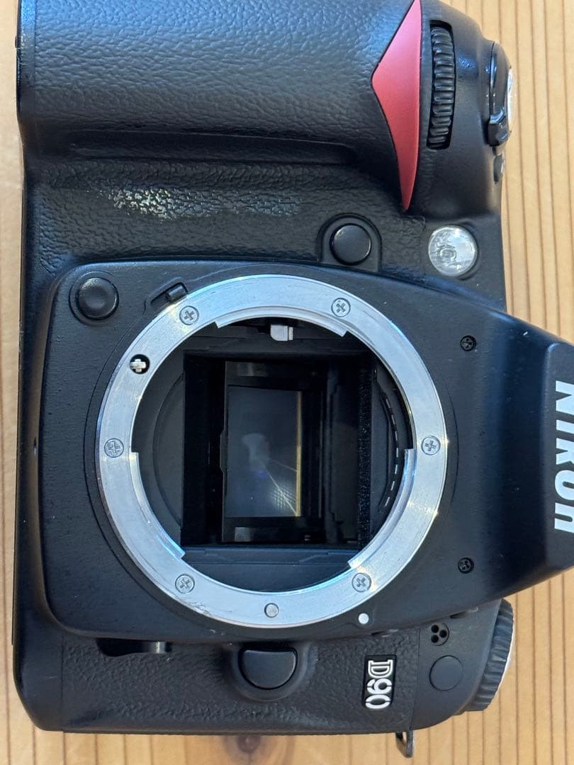 Nikon D90 デジタル一眼レフカメラ