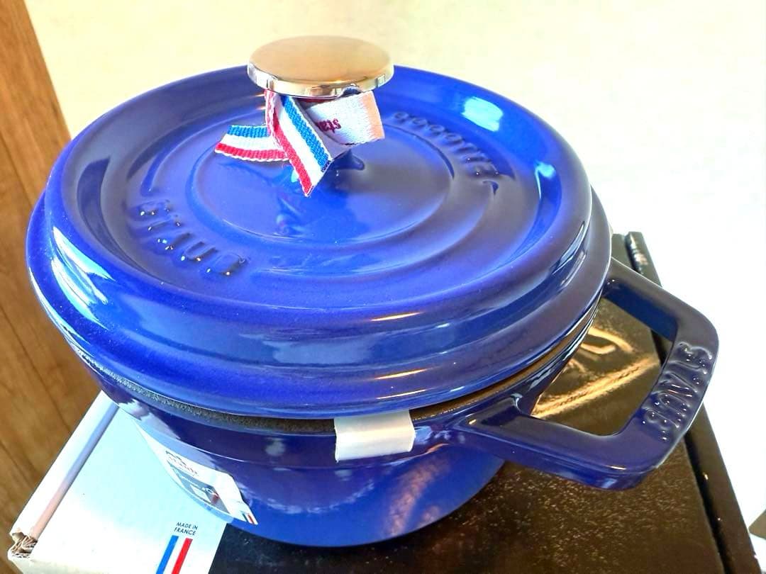 ストウブ希少限定ロイヤルブルー新品ラウンドココット１６ｃｍ箱＆生涯保証付